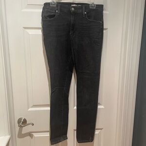 Levi’s 721 High Rise Skinny Black Jeans size 31 women’s